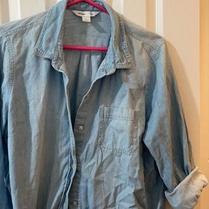 Classic button down chambray shirt
